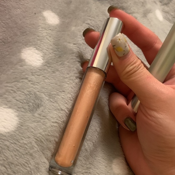 CLINIQUE 5 Piece Vacation Glow Essentials: Skin Care/Makeup Set-NWT - Picture 4 of 11